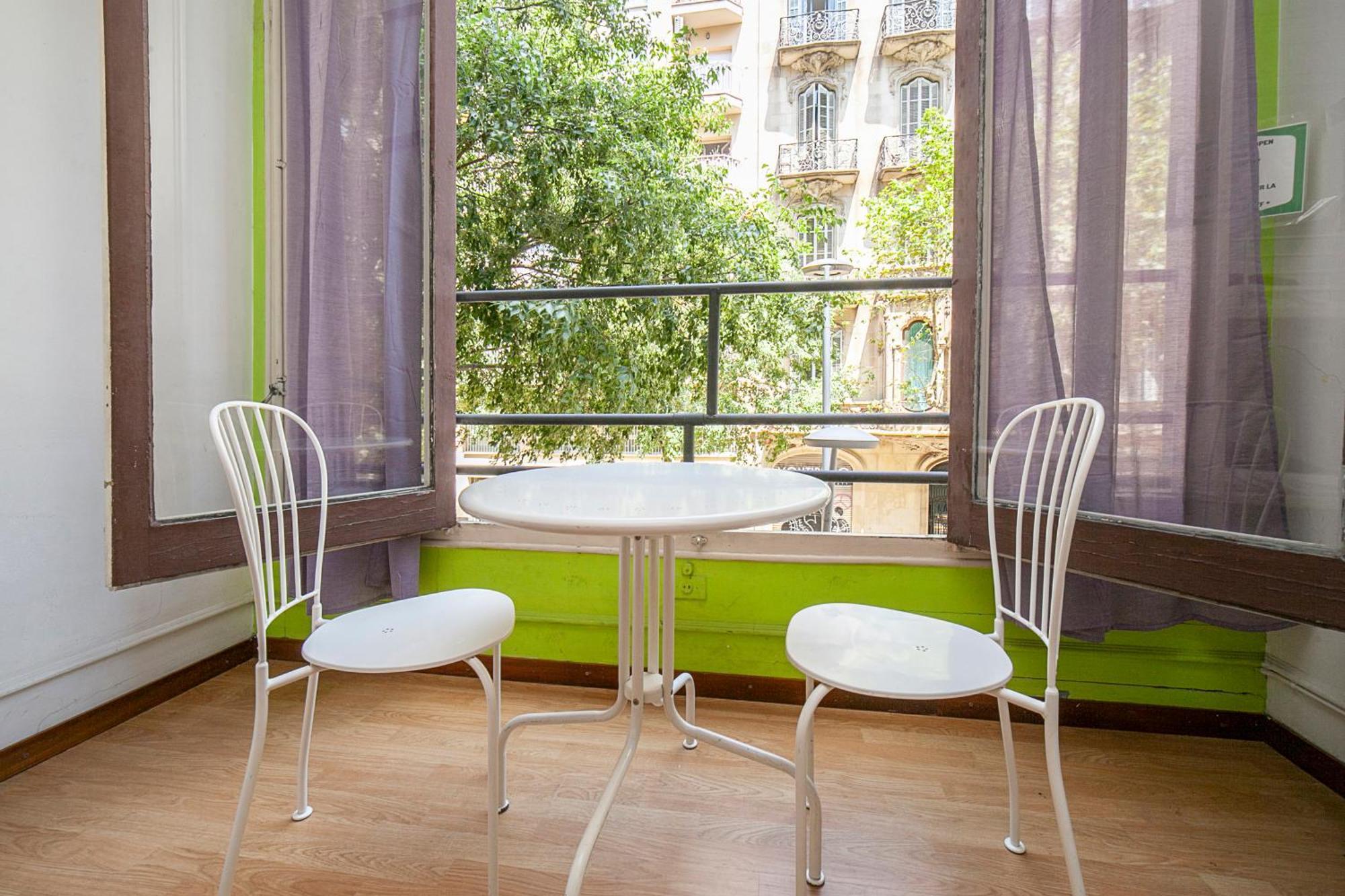 Fabrizzios Terrace Hostel Барселона Екстериор снимка